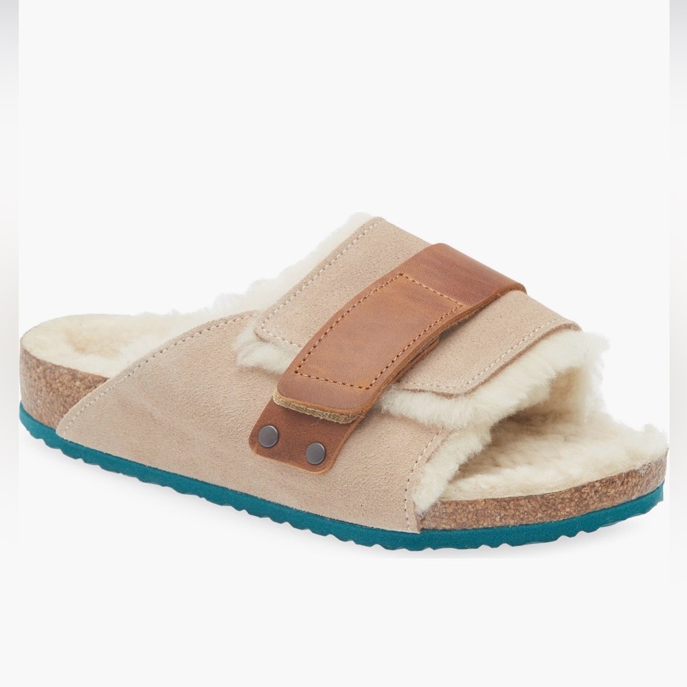 Birkenstock Kids Kyoto shearling lined slide sandals in baby pink and Brown